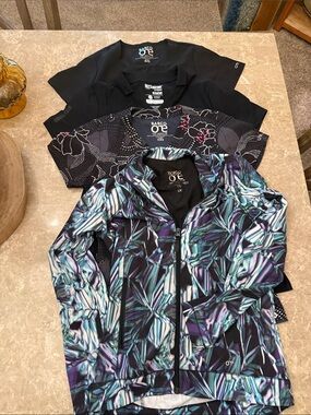 Women’s Grey’s Anatomy scrub tops size xxs